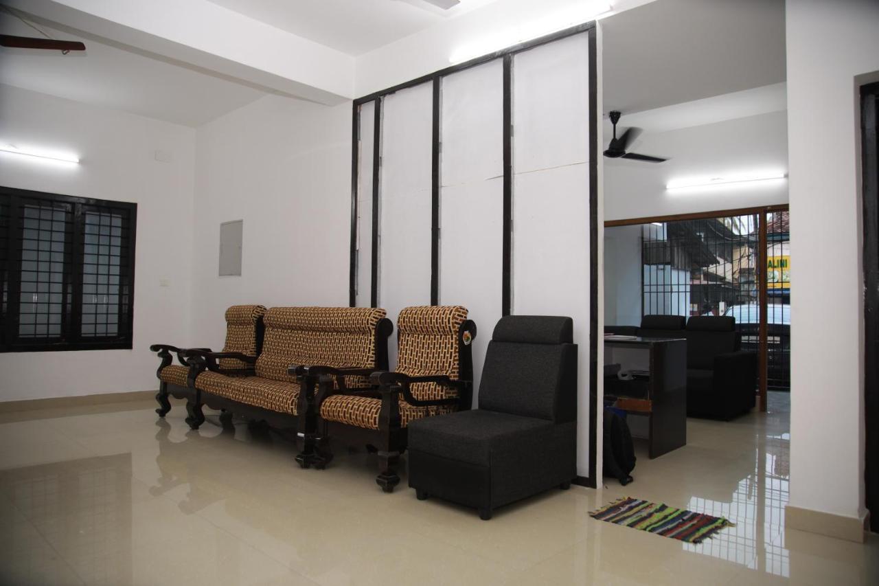 Meghna Residency Ξενοδοχείο Thiruvananthapuram Εξωτερικό φωτογραφία