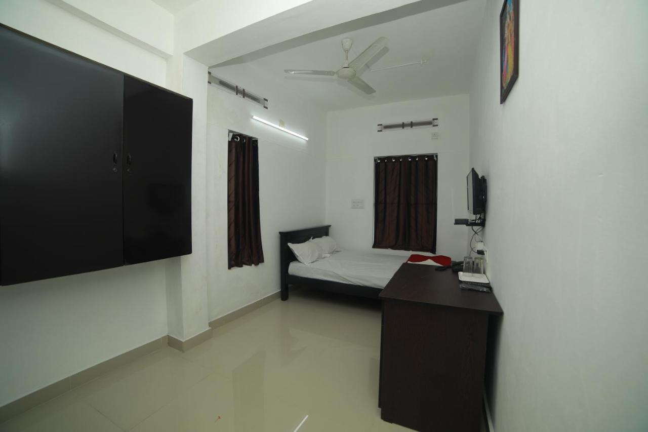 Meghna Residency Ξενοδοχείο Thiruvananthapuram Εξωτερικό φωτογραφία