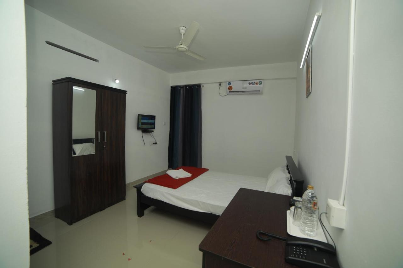 Meghna Residency Ξενοδοχείο Thiruvananthapuram Εξωτερικό φωτογραφία