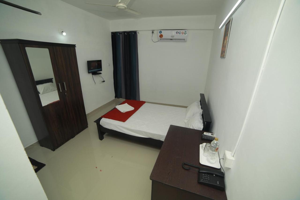 Meghna Residency Ξενοδοχείο Thiruvananthapuram Εξωτερικό φωτογραφία